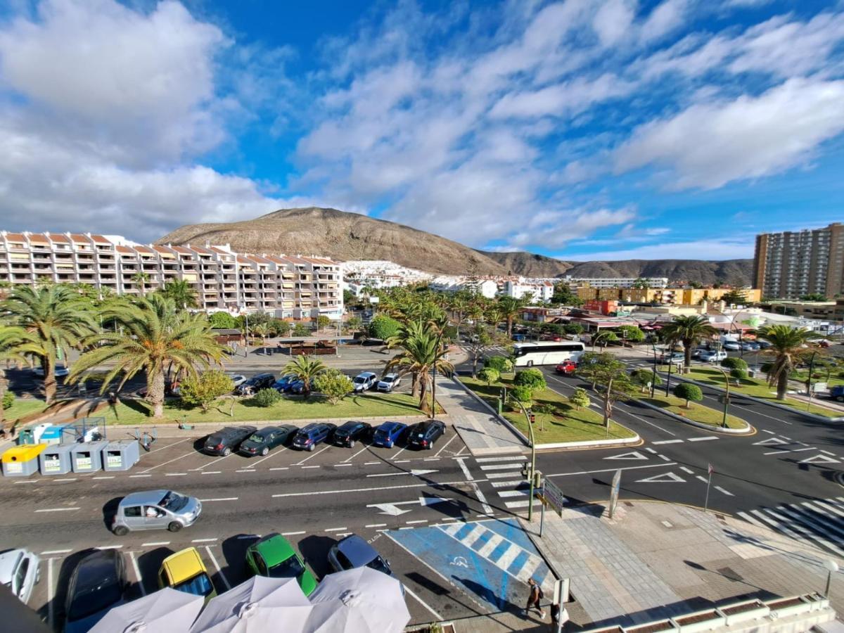 Newly Reformed 2 Bedroom Apartment In The Center Of Los Cristianos Los Cristianos  Ngoại thất bức ảnh